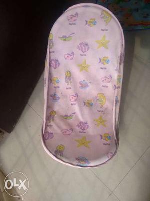 Baby bathing chair..Good Condition.