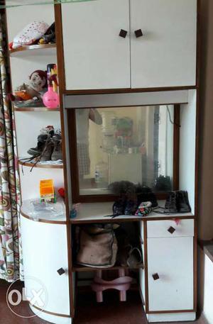 Cabinet - Good Condition