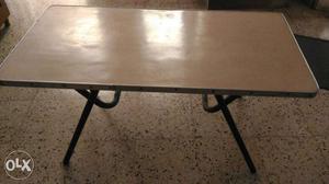 Folding table with Sunmica top