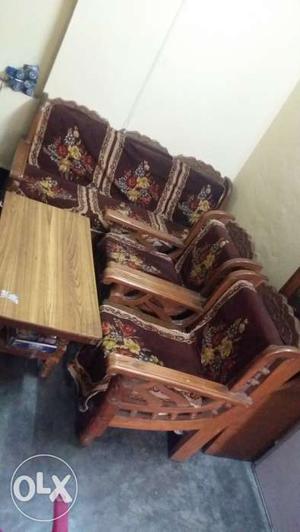 Sofa set in excellent condition available