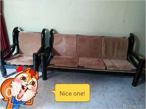 Sofa set of wooden with 10 pillow with cover
