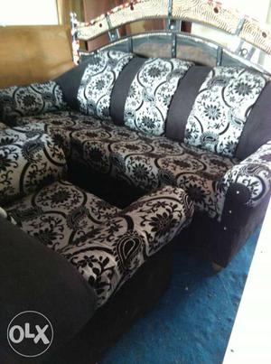 White-and-black Floral Print Couch With Armchair
