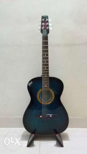 Hurry Brand New Acoustic Guitar With Bag !