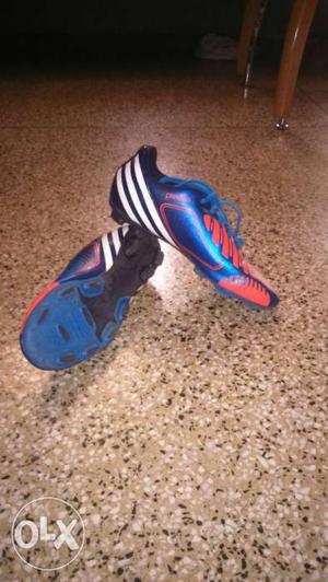 Football boots adidas preditor Size 6 Original price 