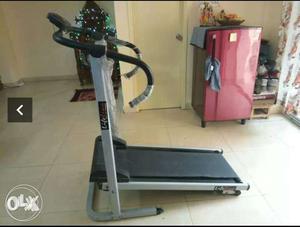 Manual Treadmill. Perfect for gym and fitness.