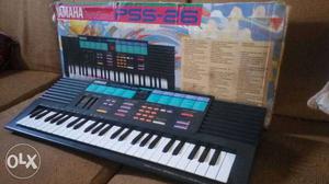 Yamaha PSS 26 Electronic Keyboard (small)