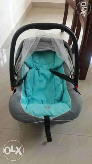 Baby's Black,gray And Teal Car Seat