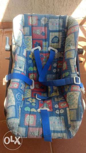 Baby's Blue White And Pink Floral Car Seat