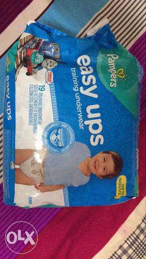 Baby's Pampers Easy Ups Pack