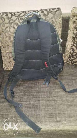 Tlc bag pack in excellent condition