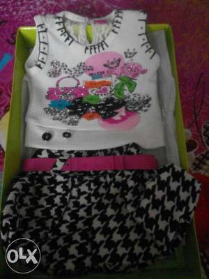 Toddler's White Pink And Black Scoop Neck Sleeveless Knit
