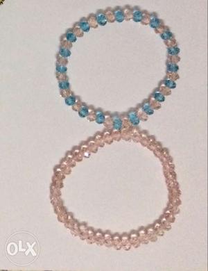 A pack of 2 new bracelets