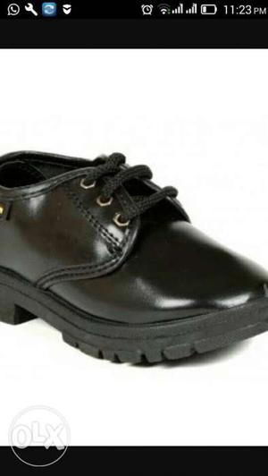 Unpaired Black Leather Dress Shoe