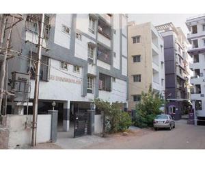 Rent a semi furnished flat in gachibowli for family