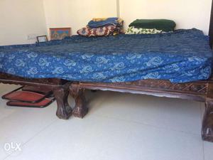 2 Single beds (diwans) with sleepwell mattress