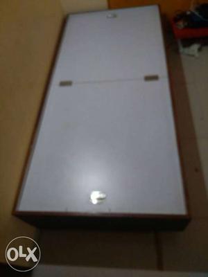 6.6x3.5 wooden bed for sell in very good condition