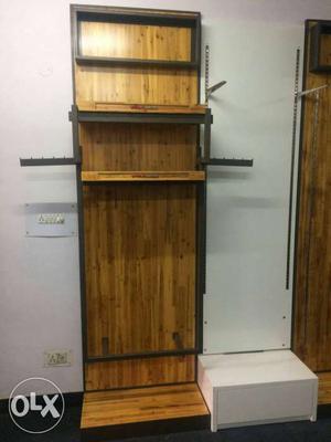 Brown Wooden Tv Stand With Hutch