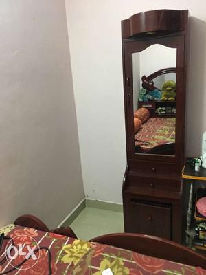 Dressing table. Used only for 6 months.