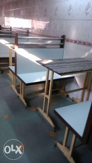 Icecream parlar table and bench good condition,