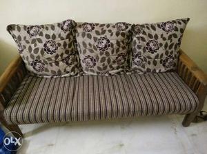 Sofa and small bed in very good condition. best