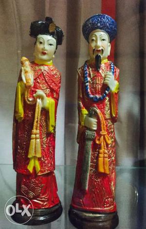 Two Chinese Man And Woman Ceramic Figurines