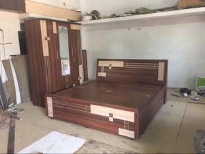 Woodline Furniture Bedroom Set