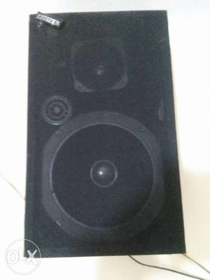 4 box.Black Speakers