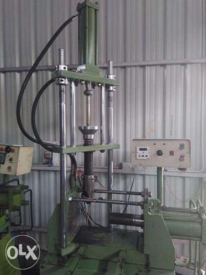 Texstar vertical injection moulding machine