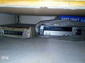 VCR & VCD at throw away prices.Both working in