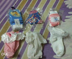 Baby socks (0 to 15 months) packed- new, unused