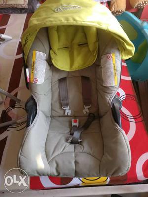 GRACO. car seat sparingly used almost new