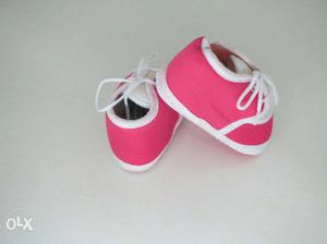 New Pink colored baby shoes with comfortable
