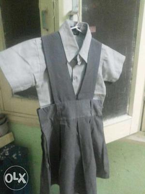 This is a grey colour complete school uniform.its