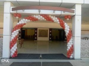 White And Red Balloon Arc