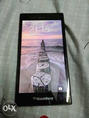 BlackBerry z3 black only phone urgent sale