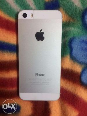 Iphone 5s 16 gb silver clr 6months old with all