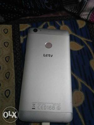LeTv Le1s 7 months old with bill and box.