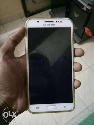 Samsung galaxy j7 6 white colour..purchased on
