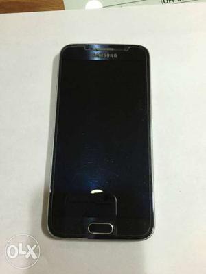 Samsung s6 in a mint condition.32gb with no