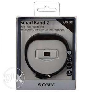 Smart band,along all the accessories and underand original