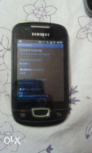Tow Samsung mobile for sale. Is good conditions