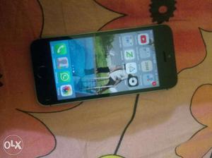 Want to sell i phone 5s under warranty...in suprb
