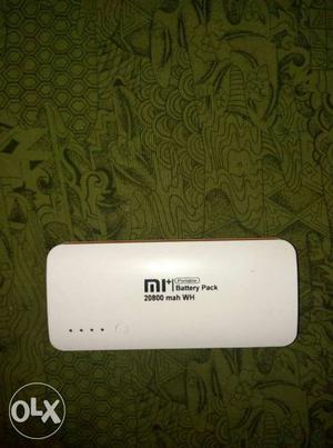 mah mi brand new power bank only 1 month old
