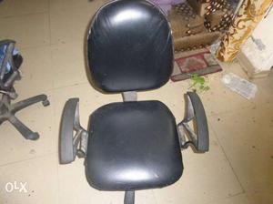 6 adjustable chairs for sale. 700 per chair.  for