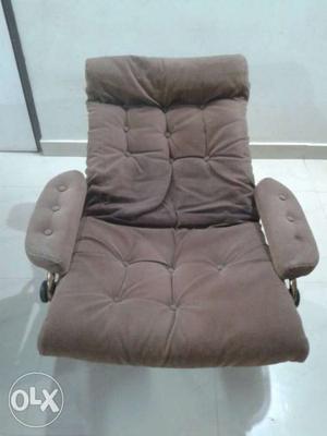 For sale 02 nos Recliner in good condition very