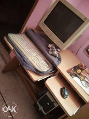 Good working condition computer with table,
