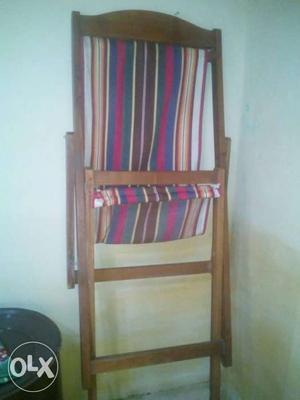 Teak wood easy chair in good condition