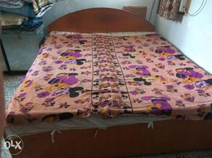 Urgent King size bed Interested buyers-call as soon as