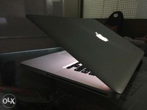 MacBook Pro 15" Processor: 2GHZ intel core i7
