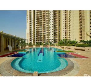 4 BHK apartment available for lease in DLF The Summit